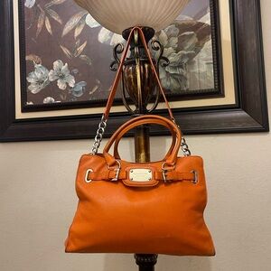 Michael Michael Kors please check all picture of condition